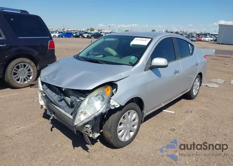 2014 Nissan Versa 1.6 Sv z USA, uszkodzony, nr VIN 3N1CN7AP2EL819561